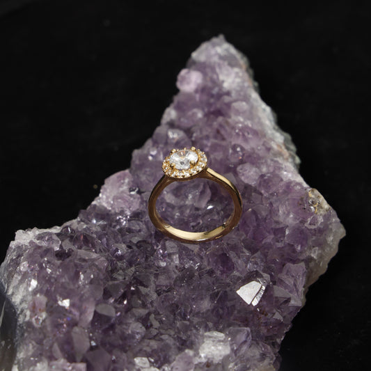 Anillo de Oro 18K con Diamantes